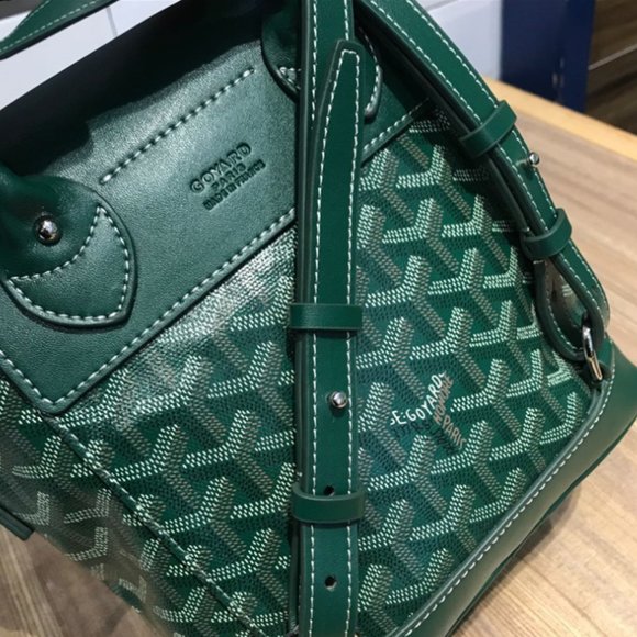 A woman\'s backpack, a cross bag main image 4